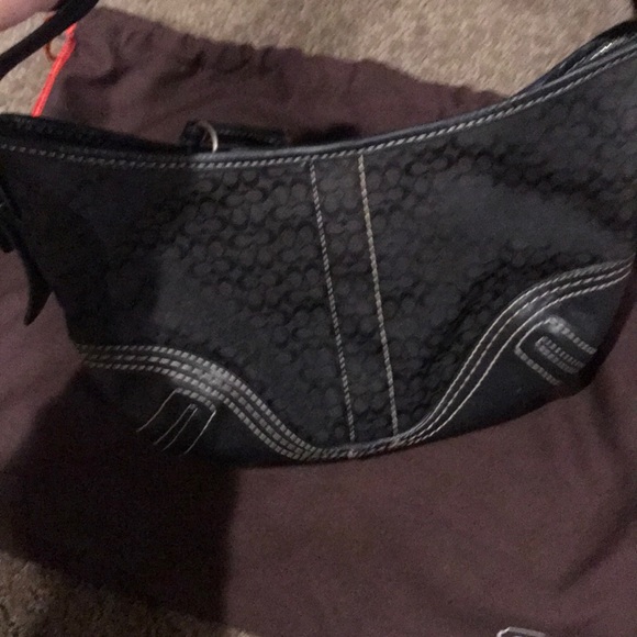 Coach purse - Picture 2 of 4